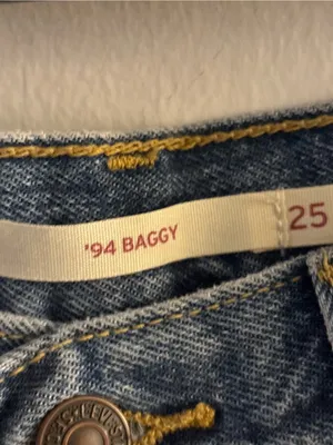 Levi’s 94 Baggy Jeans Size 25 thumbnail 3