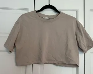 Zara Cropped Tee thumbnail 2