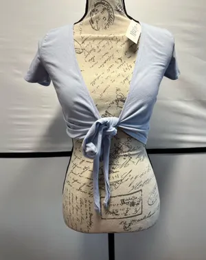 Crop Top thumbnail 1