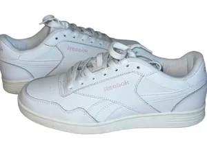 Brand new woman's classic, retro sole‎ Reebok shoes thumbnail 1