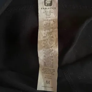 *30off3*‎ 
NWOT. Fabletics black yoga/workout pants thumbnail 2