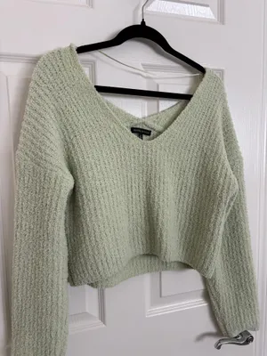 Kendall + Kylie Mint Green Knit Soft V Neck Cropped Sweater thumbnail 2