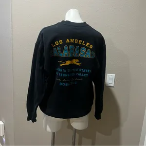 Pretty little thing los angeles calabasas black pullover sweatshirt thumbnail 3
