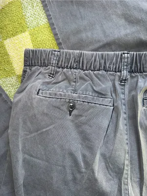 Old Navy woman’s Gray Chino pants thumbnail 5