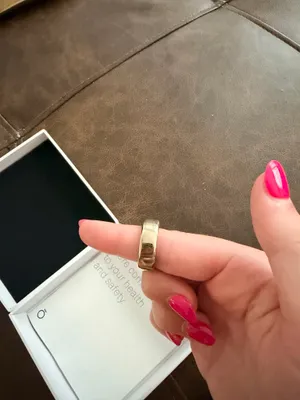 Gold Oura Ring thumbnail 2