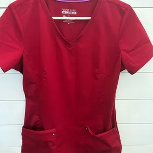 Purple Label Yoga Women's Red V-Neck Scrub Top M Short Sleeve Workwear‎ thumbnail 1
