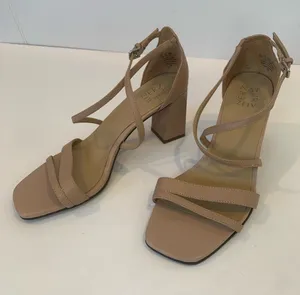 Naturalizer Tiff Ankle Strap Heels Tan Beige Leather Open Toe Sandal Size 8.5 thumbnail 1