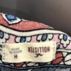 Hollister open back 3/4 sleeve short dress thumbnail 4