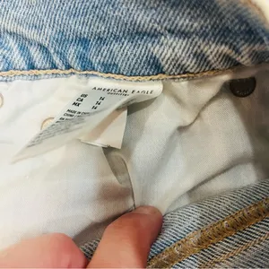 American Eagle Light Wash Mom Jeans size 14 XLong thumbnail 4