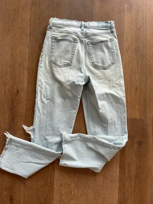 90s Straight Abercrombie Ultra High-Rise Jeans thumbnail 3