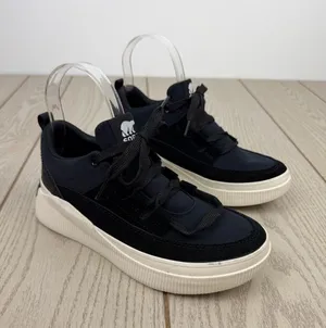 Sorel Women's Out N About IV Low Women's Waterproof Sneaker 8US Black Gum 2 $100 thumbnail 1