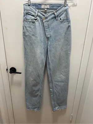 Abercrombie and Fitch The Dad High Rise 26 Light wash Curve Love thumbnail 4
