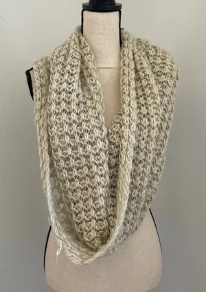 Rue 21 Chunky Knit Infinity Scarf Oatmeal Beige Loop Circle‎ Cozy Winter Warm Boho Chic thumbnail 1