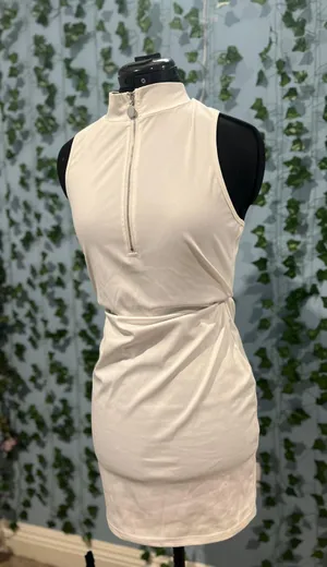 White Quarter Zip Athletic Dress Size M thumbnail 2