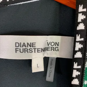 Diane von Furstenberg Green Geometric Medallion Shift Dress Large‎ Sophisticated thumbnail 2