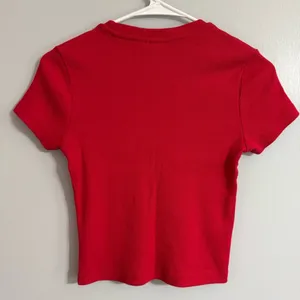 Huy Fong‎ Red Sriracha Tee Shirt Size Medium thumbnail 2