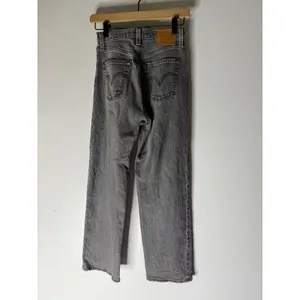 Levi's ribcage straight ankle grey jeans size 24 thumbnail 2