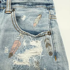 American Eagle Feather Embroidered Shorts‎ Womens 6 Hi Rise Distressed Denim thumbnail 2