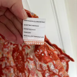 Solitaire Orange Tangerine Floral Eyelet Blouse Size Large thumbnail 6