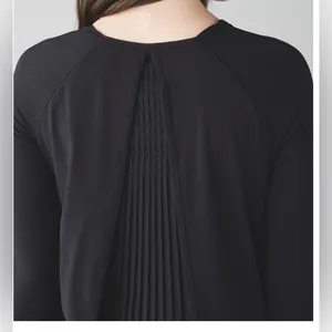1031. Lululemon Making Moves Long Sleeve ptp 21 Black Size 10 thumbnail 2