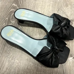 Frances Valentine Black Sandy Leather Bow Slide Sandals Size 6 thumbnail 1
