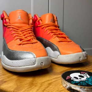 Air Jordan 12 Retro GS 'Sunrise' US Size 4.5Y •6W•36.5EUR (Preloved no box) thumbnail 9