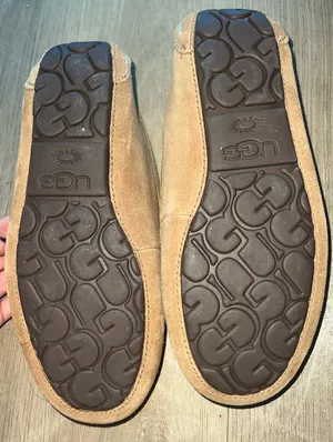 Ugg slippers  thumbnail 4