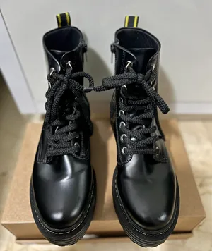 Boutique Ankle boots in black✨ thumbnail 3