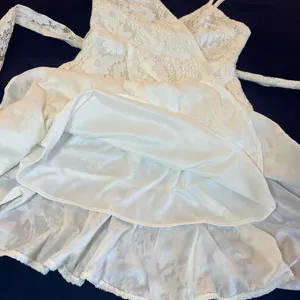 Hello Molly White Lace Mini Dress Size‎ XS thumbnail 6