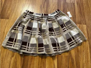 High-Rise Plaid Pleated Mini Skirt in Brown/Beige thumbnail 2