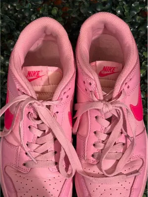 Nike Triple Pink Dunk Low size 8 women’s sneakers thumbnail 7