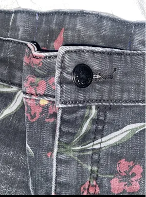 Bandolino Ladies Amy Black Floral Print Modern Straight Leg Pants Jeans Size 10 thumbnail 7