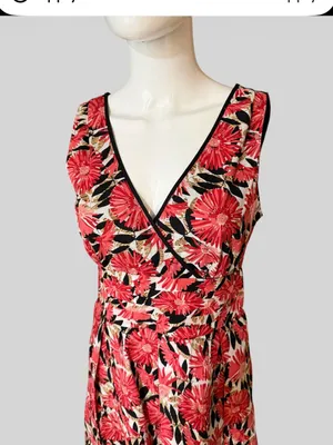Robbie Bee Coral Pink Floral V-Neck Midi Dress thumbnail 2