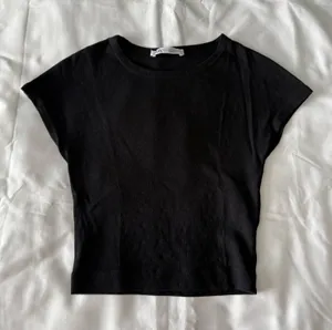 Black Cropped Short Sleeve Tee From Italy thumbnail 1