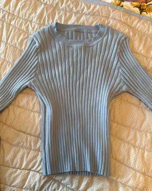 Halara Sweater  thumbnail 1