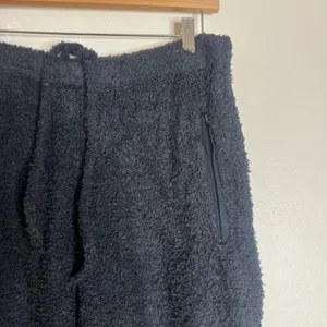 SKIMS Cozy knit jogger Women's Boucle Knit Pants Onyx Black S/M thumbnail 3