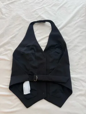 Abercrombie Halter Vest Open Back Tailored thumbnail 2