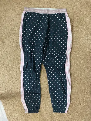 Sleepwear thumbnail 1