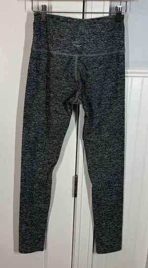 Beyond Yoga Gray Space Dye High Waisted Leggings Size Medium Full Length‎ thumbnail 1