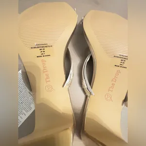 NWT THE DROP Women's Avery Square Toe Two Strap High Heeled Sandal Size 9 Gold thumbnail 12