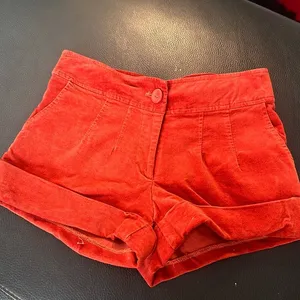 Zara velour shorts. thumbnail 1