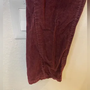 Free People Women’s Burgundy Corduroy Velvet Skinny Straight Leg Pants Size‎ 28 thumbnail 8