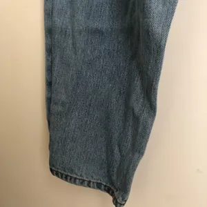 Levis Jeans Women's 14 Blue Vintage 550 Tapered Leg Relaxed Fit Casual thumbnail 7
