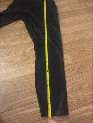 Lululemon Wunder Train HR Tight Foil Special Edition 25” Leggings Size 8 thumbnail 8