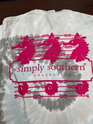 Simply Southern NWT Tie Dye Seahorse Logo Short Sleeve Tee Size Medium thumbnail 3