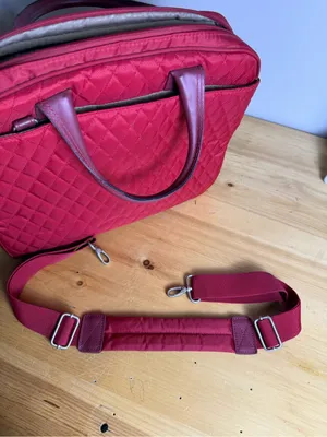 Brookstone Red Quilted Laptop Work Bag Briefcase Pockets‎ With Crossbody Strap thumbnail 6