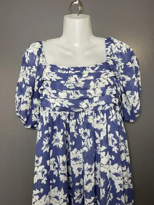 Wallflower Dress Womens Large Blue Floral Square Neck Smocked Maxi Sundress thumbnail 1