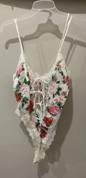 Victoria's Secret Vintage GOLD LABEL Floral Lace TEDDY size Small Coquette Girly thumbnail 1