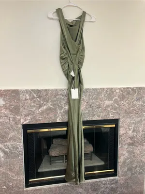 NWT Reformation Casette Silk Maxi Dress Green Size 8 thumbnail 5