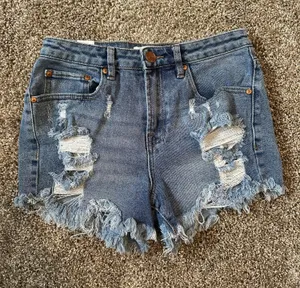 Almost Famous Shorts thumbnail 1